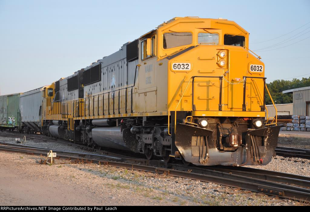 Kaw River transfer eases through Mill St. Yard